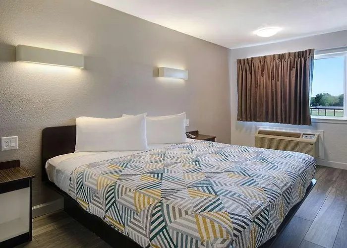 6 Worth - Northside Hotel *